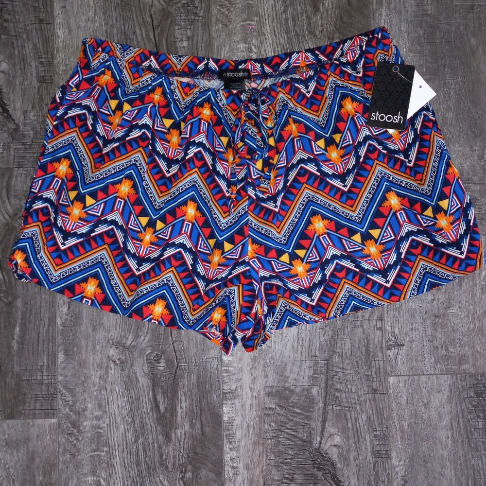 Stoosh boho Aztec print shorts size L Jr's NWT